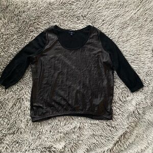 GAP Large Black Top
